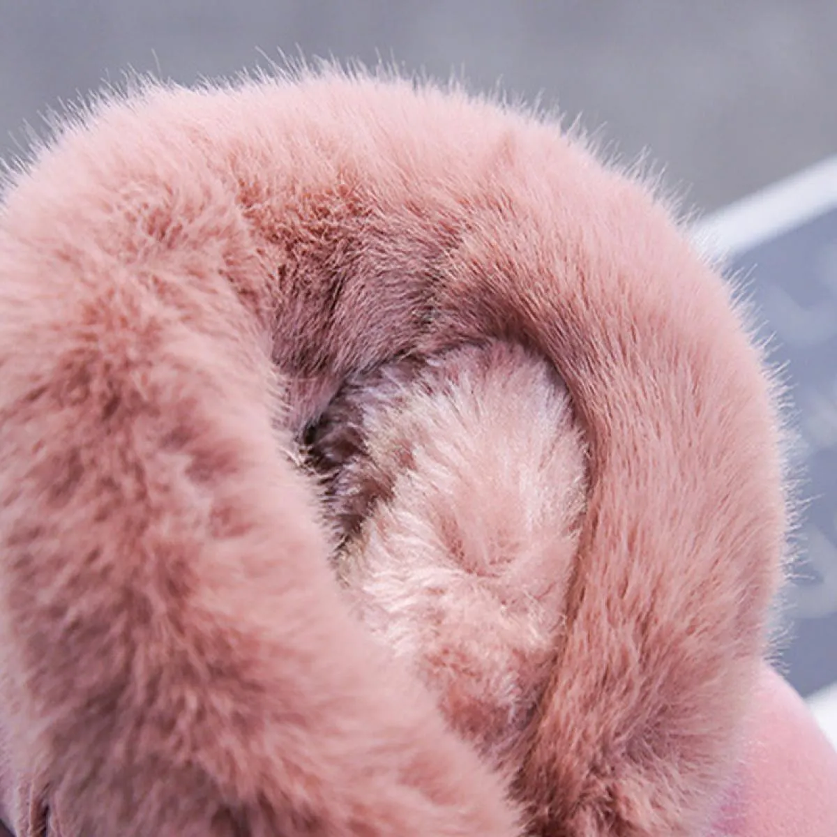 2022 Ultimi stivali da neve per bambini antiscivolo Stivali invernali per bambini in peluche super spessi Scarpe con plateau con