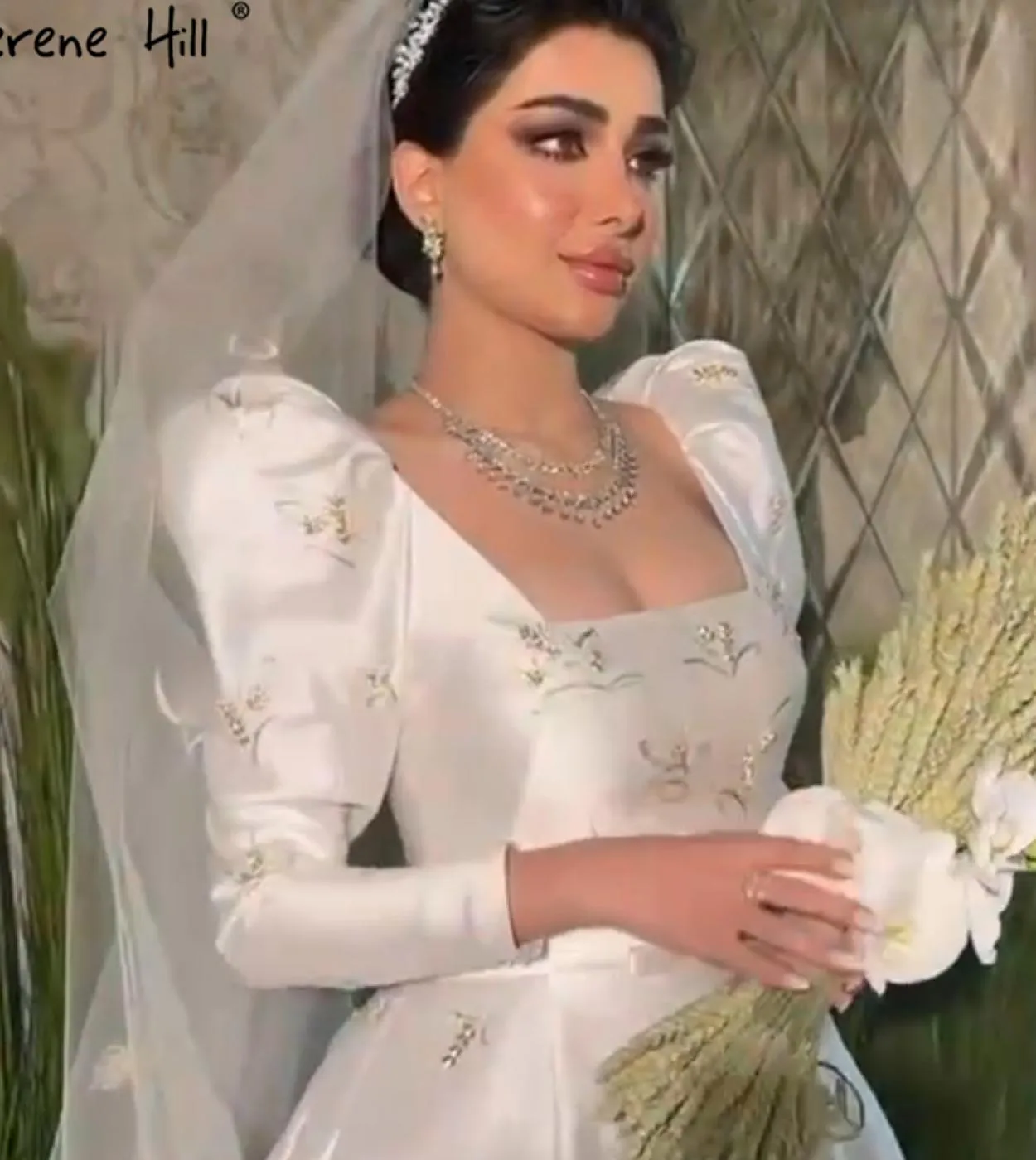 Abiti da sposa in raso avorio musulmano Serene Hill 2022 Abiti da sposa con perline maniche a sbuffo Ha2498 Abito da sposa su mi