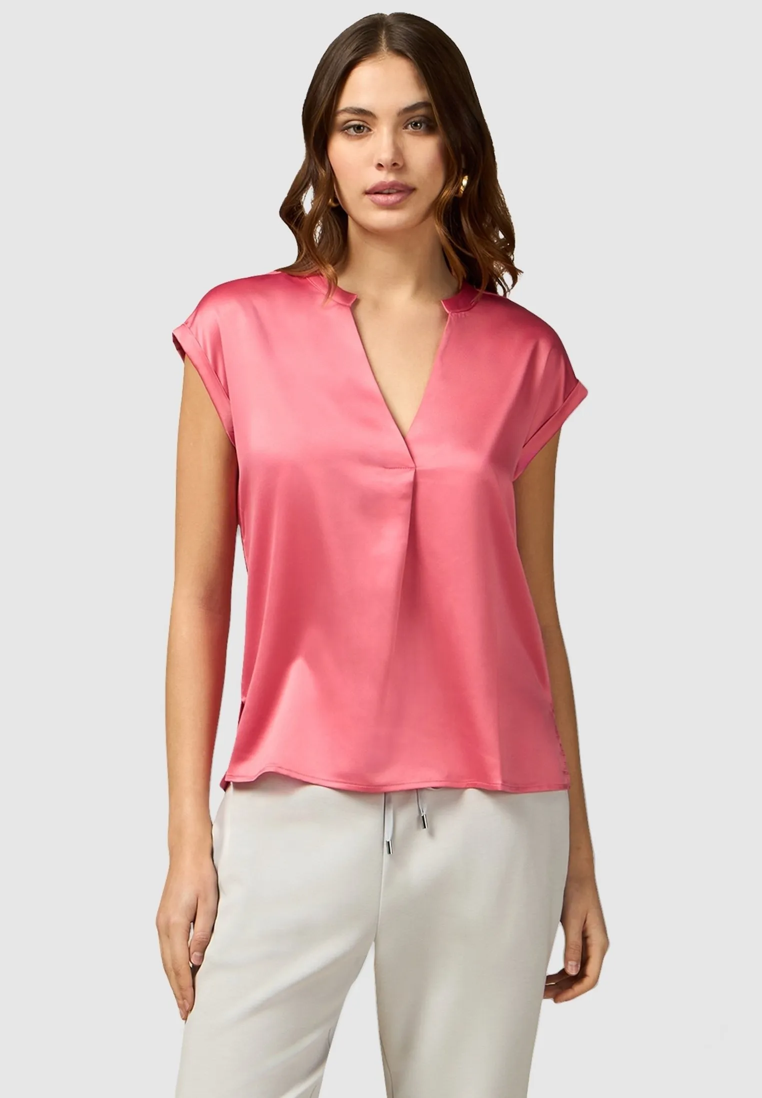 CON SCOLLO A V - T-shirt basic