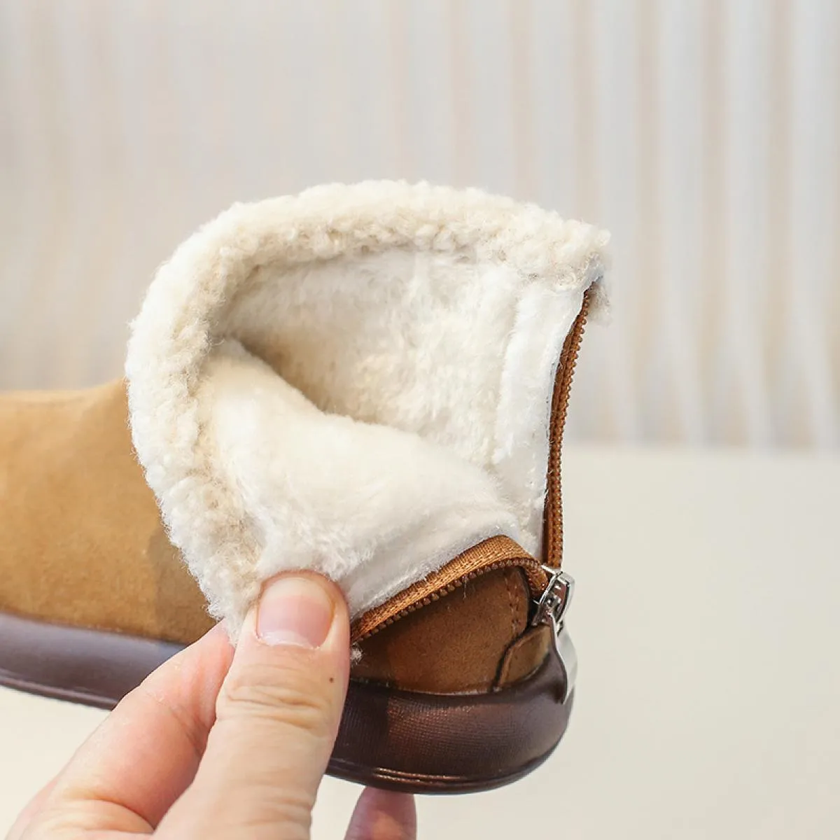Fascino classico e versatilità minimalista Stivali da neve da principessa per ragazze Scarpe invernali in pelle scamosciata Scar