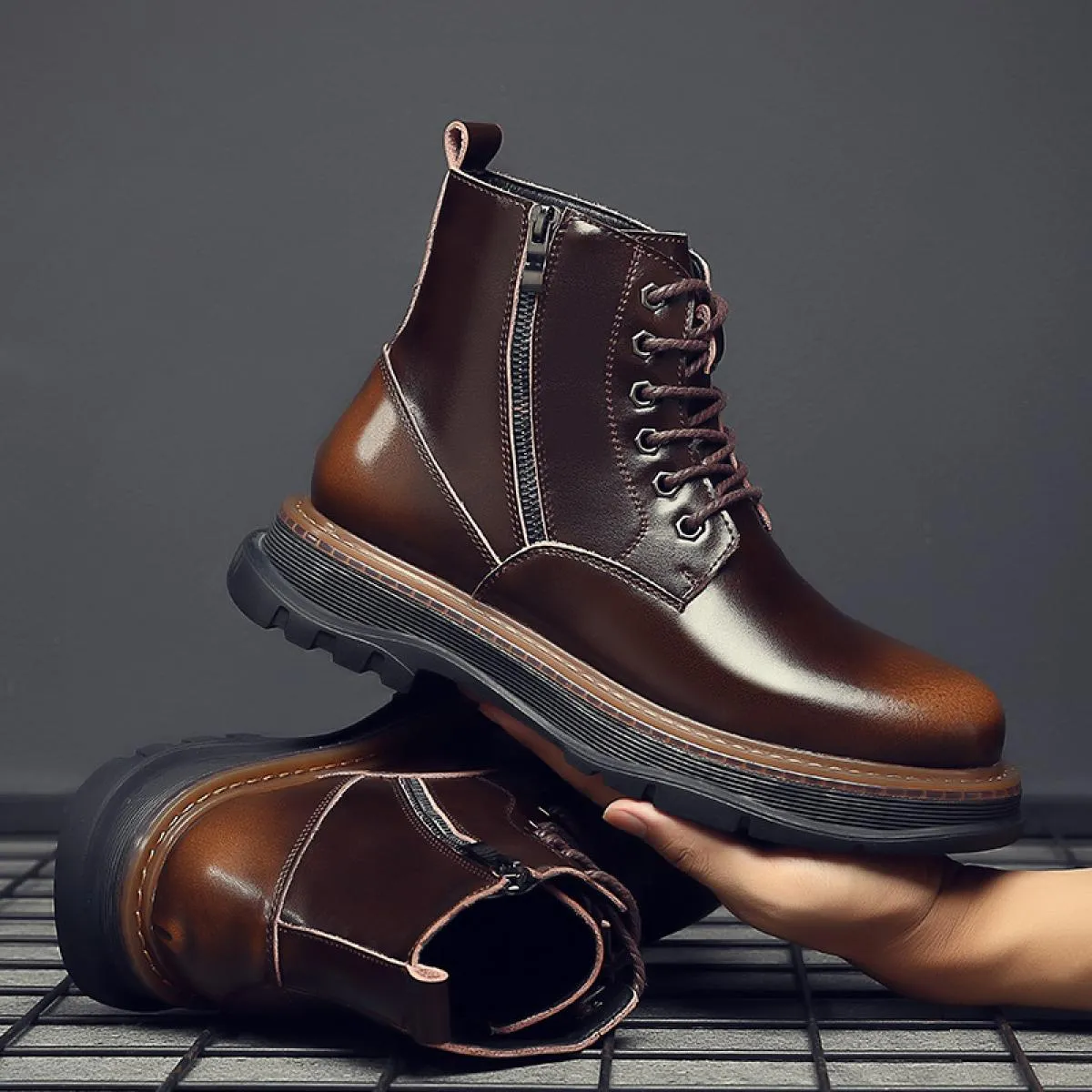 Jy 2022 Stivali Martins in vera pelle da uomo Stivali retrò con utensili Stivali da uomo in pelle casual Stivali vintage da uomo