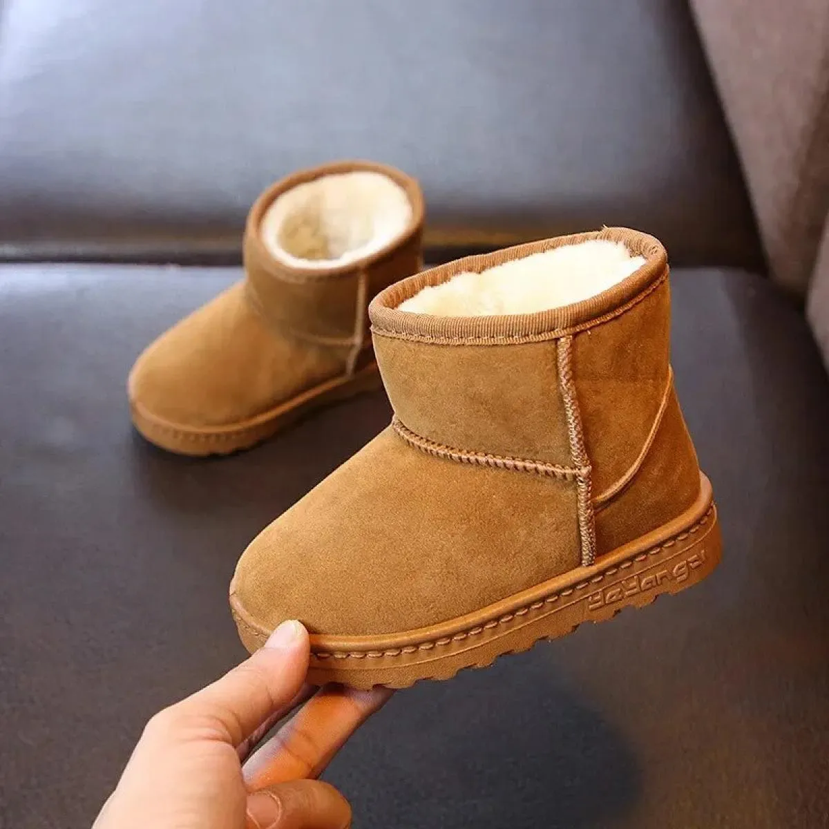 Moda bambini scarpe casual per ragazze ragazzi stivali da neve in cotone nuovo 2024 inverno caldo peluche stivali per bambini sc