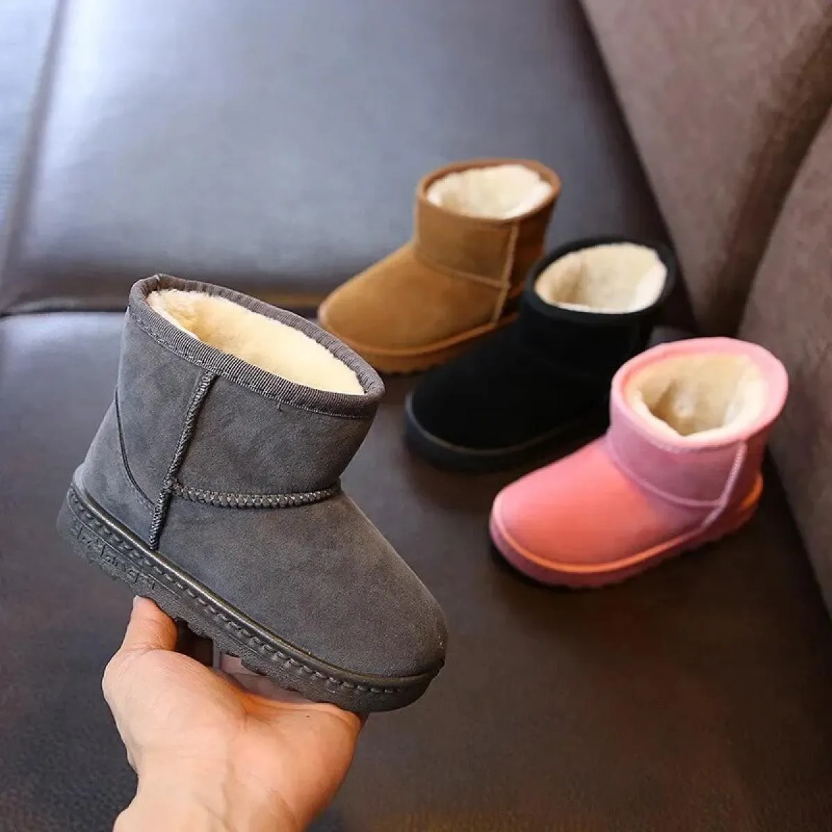 Moda bambini scarpe casual per ragazze ragazzi stivali da neve in cotone nuovo 2024 inverno caldo peluche stivali per bambini sc