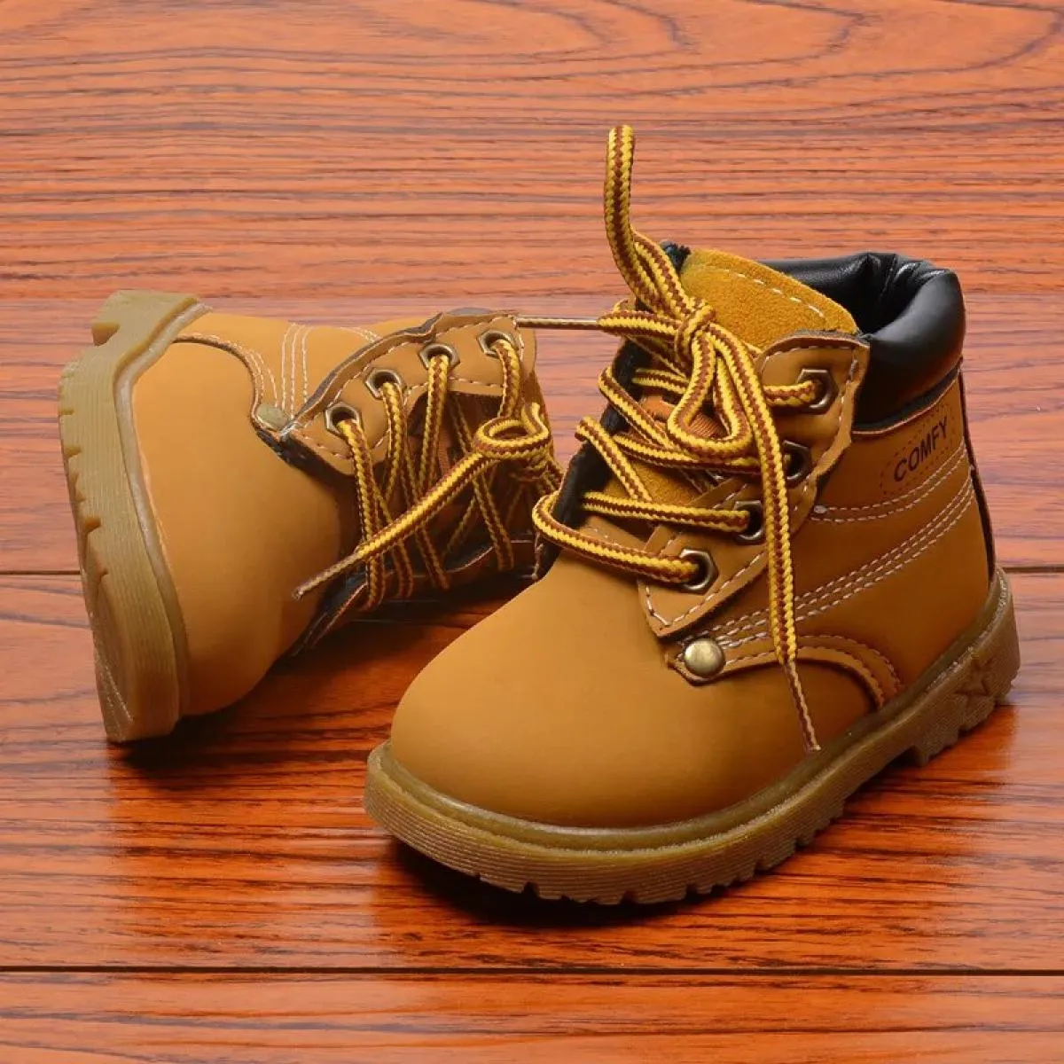 Nuovo 2024 Autunno Inverno Stivali per bambini Scarpe per bambini Bambini Stivali da neve in peluche Ragazzi Ragazze Moda Bambin
