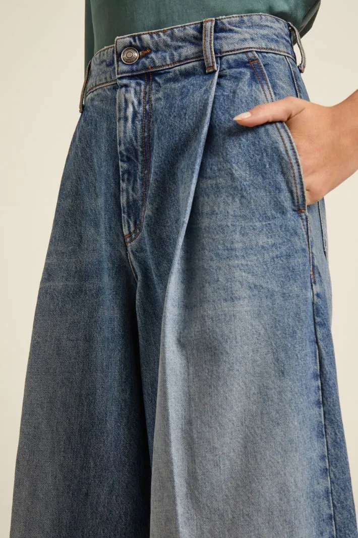 Pantaloni ampi in denim