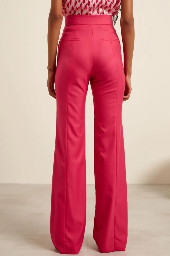 Pantaloni con piega