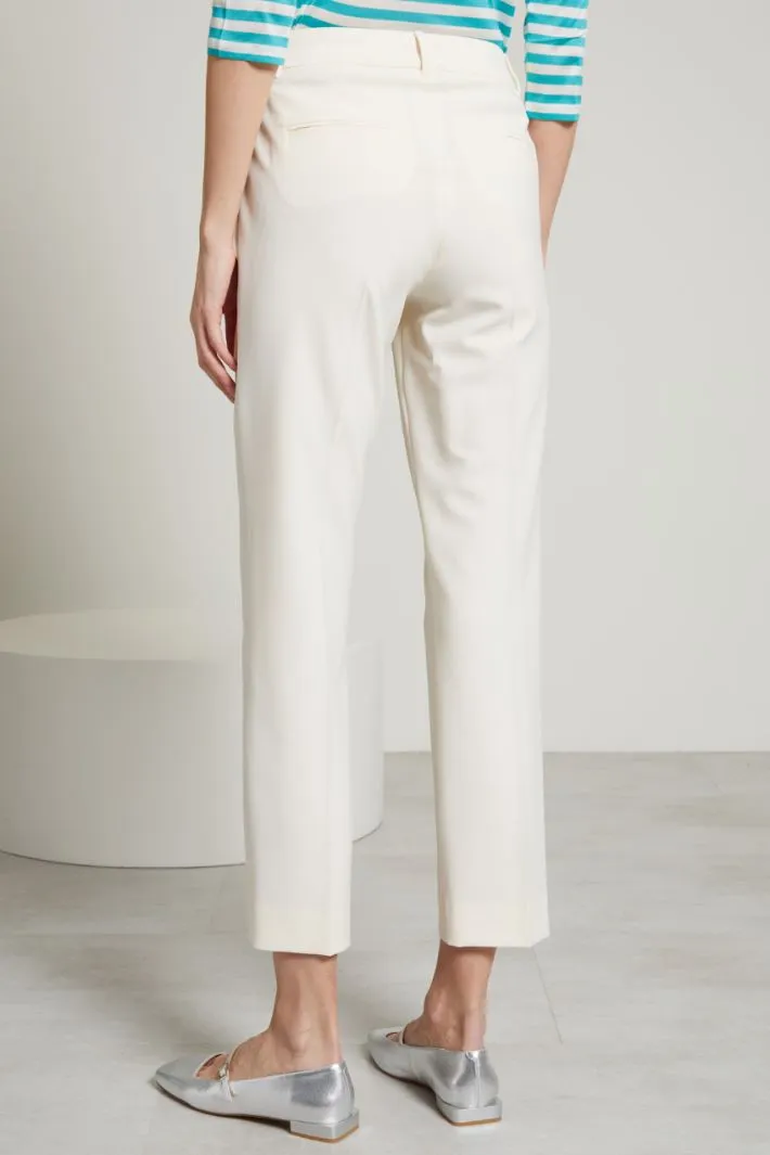 Pantaloni cropped in tela