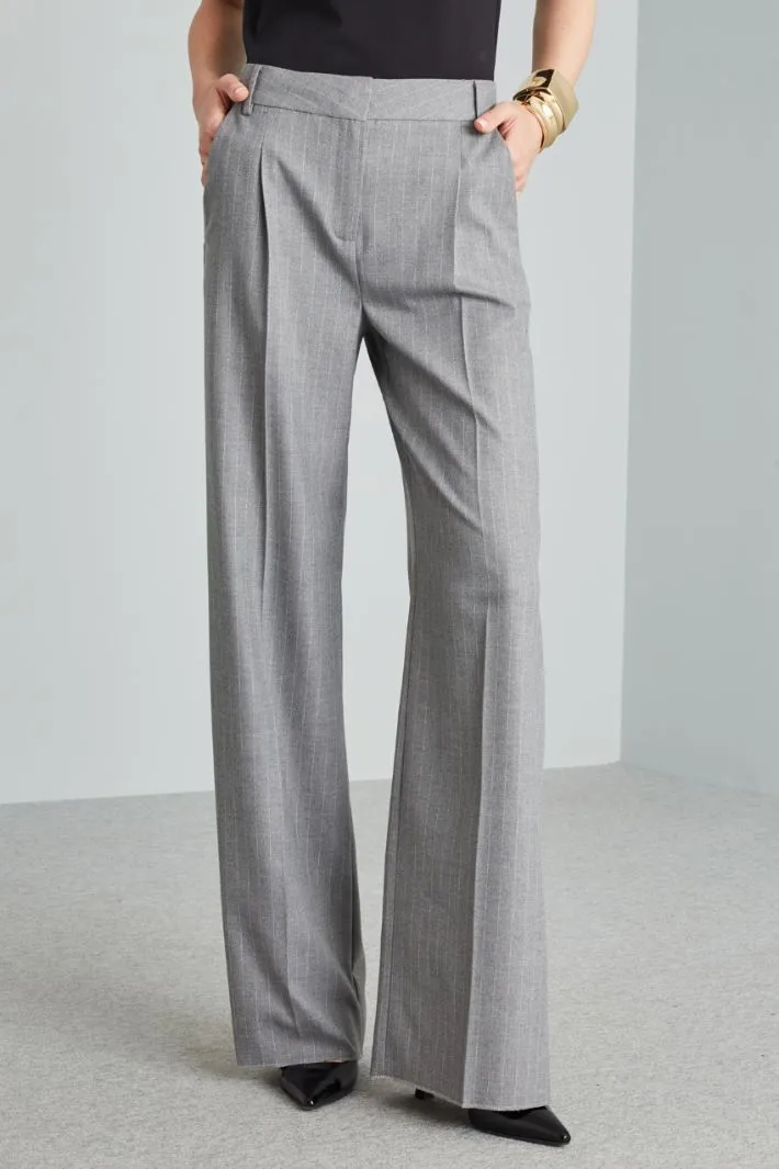 Pantaloni in saglia gessata