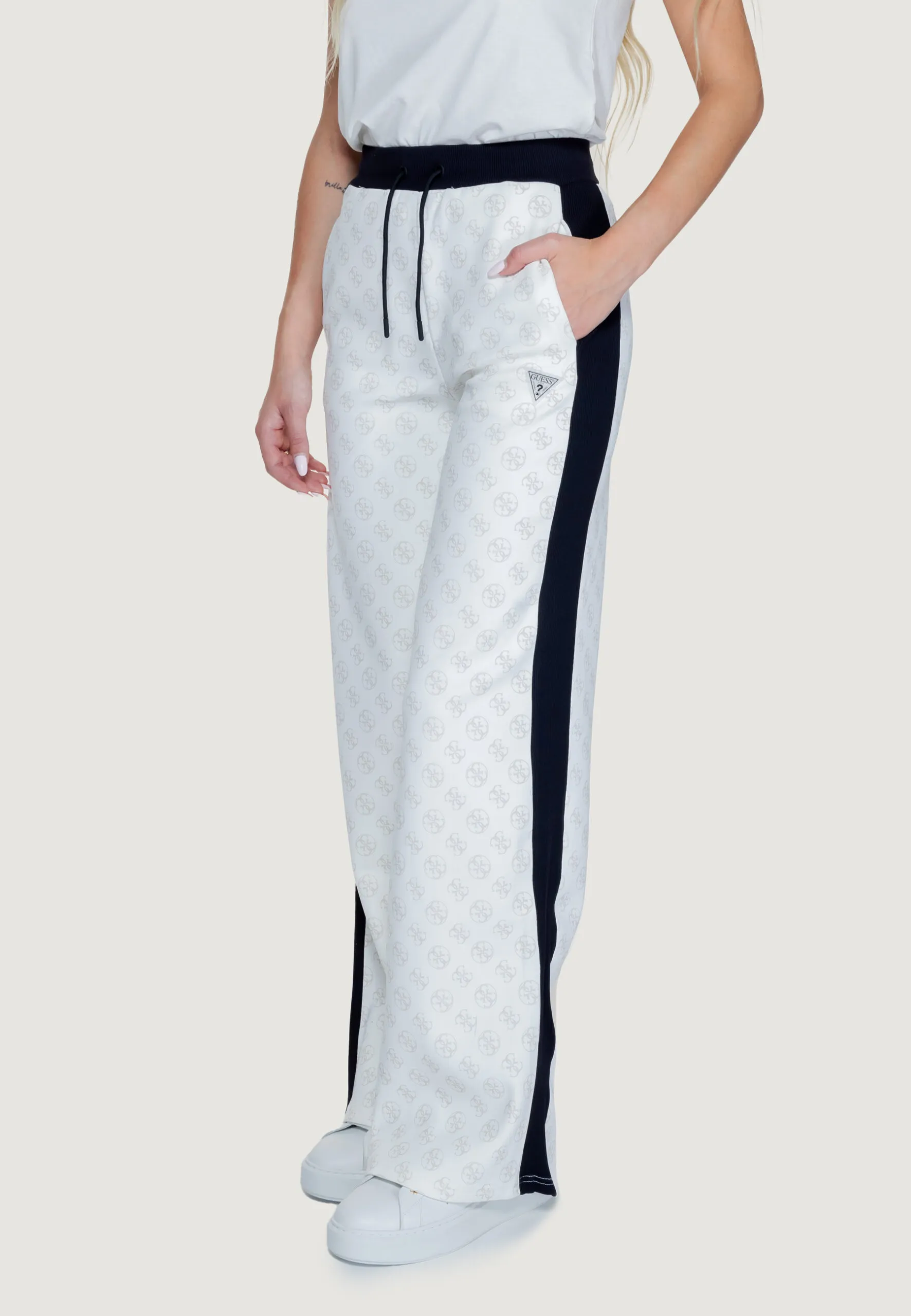 Pantaloni sportivi Guess ELA 4G STRAIGHT LONG Beige