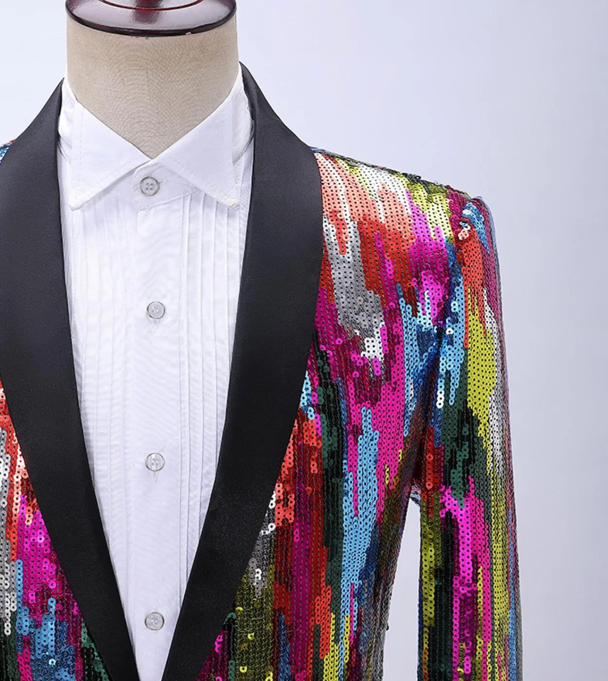 Plyesxale Blazer con paillettes verticali colorate Moda uomo Collo a scialle Costume da cantante di scena Blazer lucido Giacca d