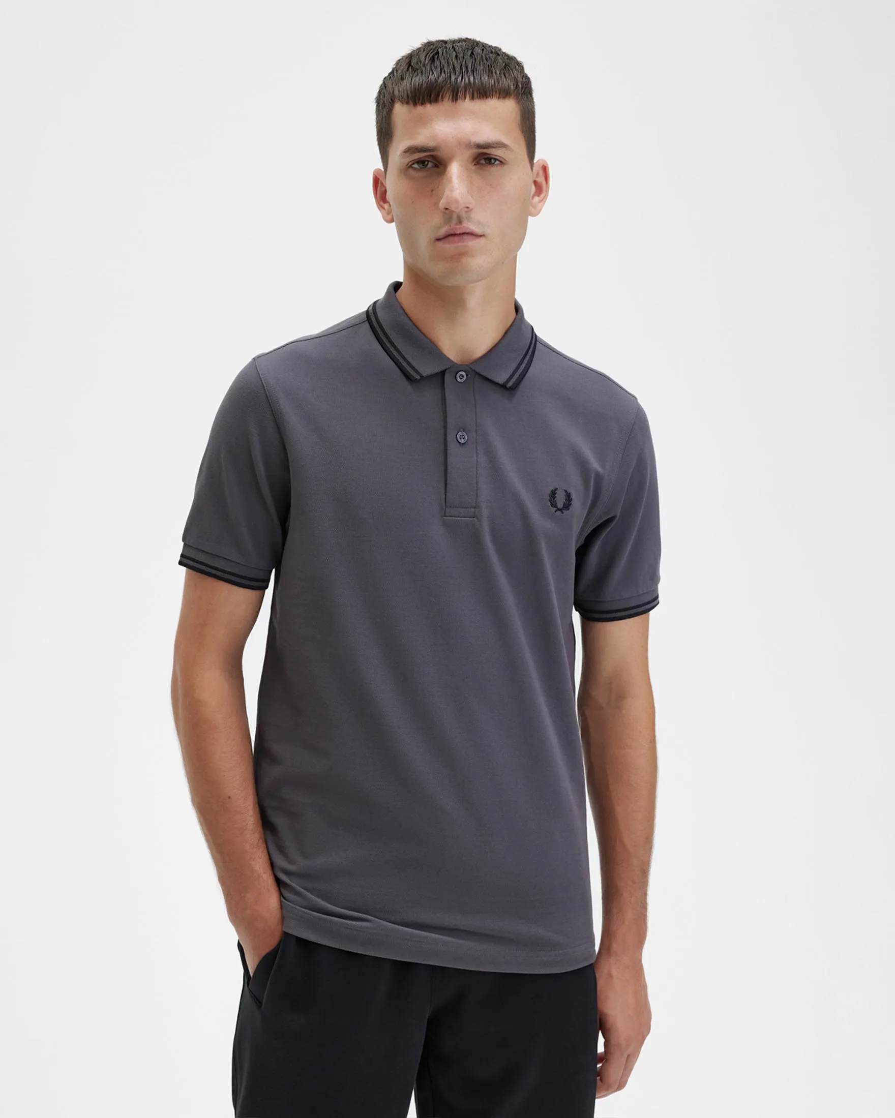 Polo mezza manica antracite con bordino nero