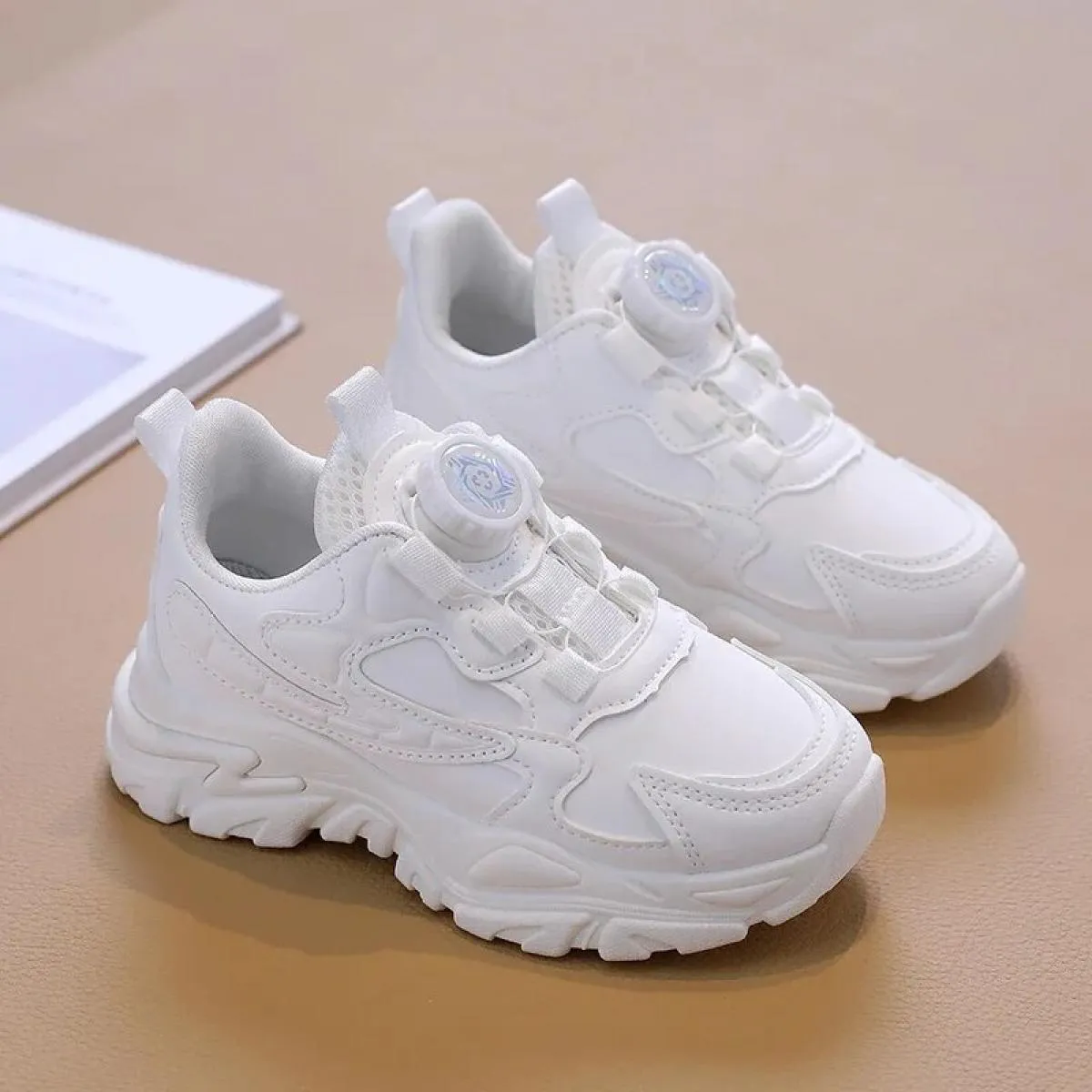 Scarpe da ginnastica Fondo spesso Punta tonda Flessibile per esterni Consigliata Impermeabile Comoda Alla moda Tutte le partite