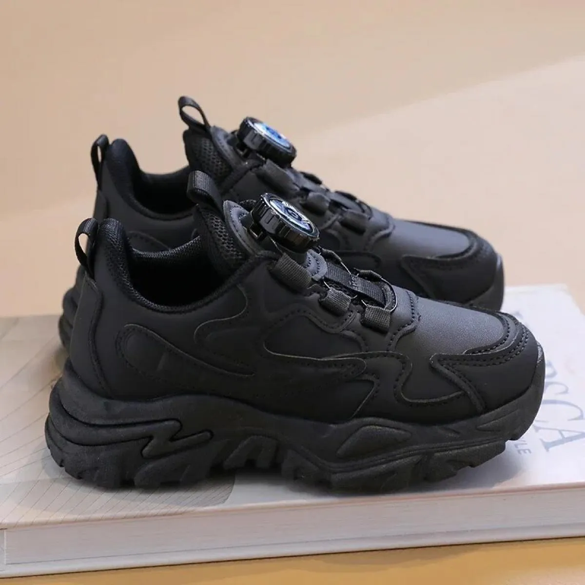 Scarpe da ginnastica Fondo spesso Punta tonda Flessibile per esterni Consigliata Impermeabile Comoda Alla moda Tutte le partite