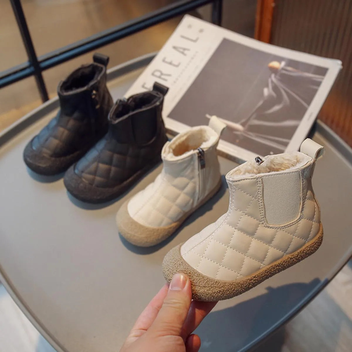 Scarpe invernali alte stile inglese per bambini Stivali eleganti in pelle scozzese per bambini Stivali da neve per ragazzi caldi