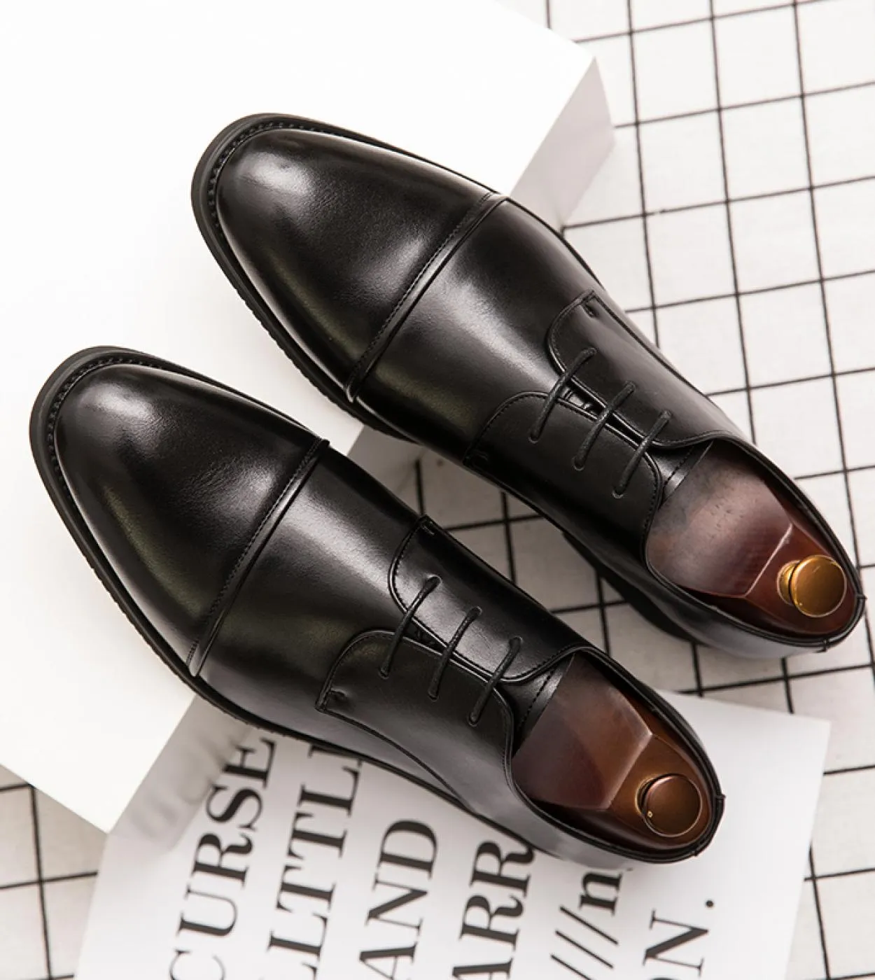 Scarpe Oxford in pelle casual da uomo primavera autunno Abito da lavoro in stile britannico Moda uomo Comodo ufficio con lacci S