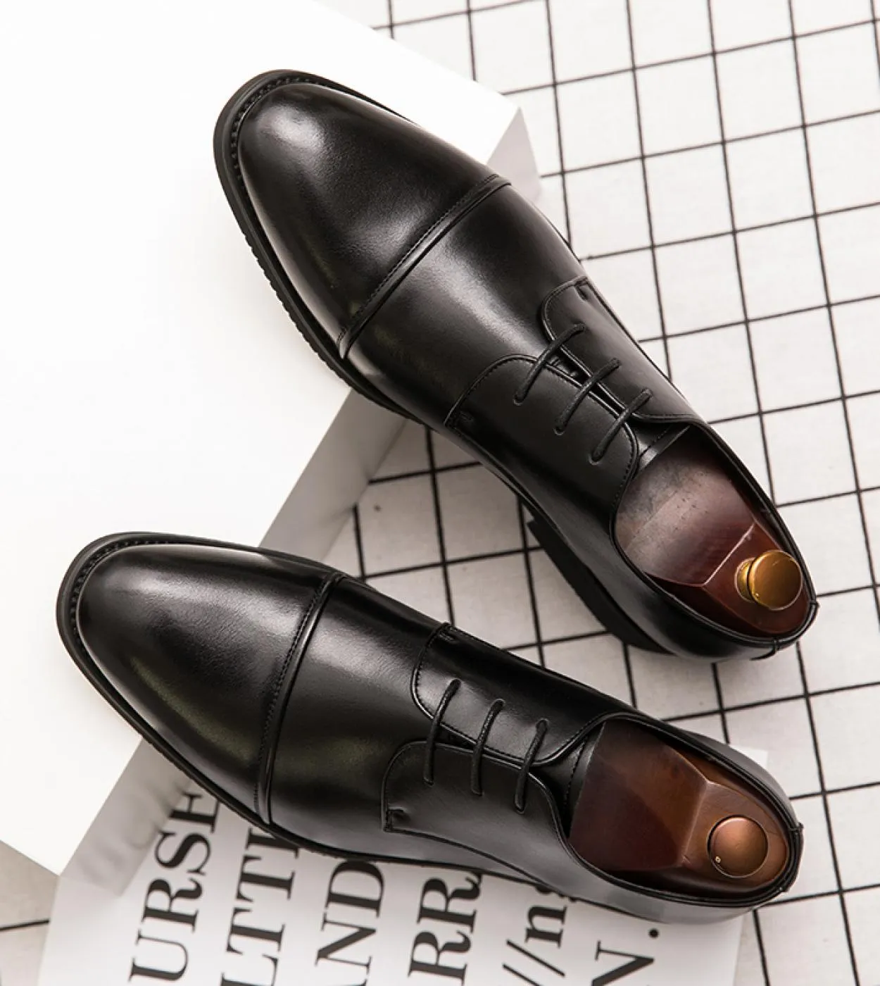 Scarpe Oxford in pelle casual da uomo primavera autunno Abito da lavoro in stile britannico Moda uomo Comodo ufficio con lacci S