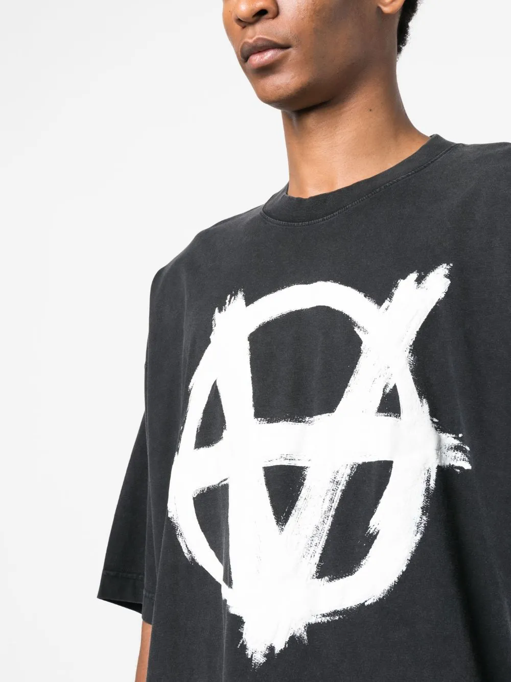 t-shirt anarchy nera