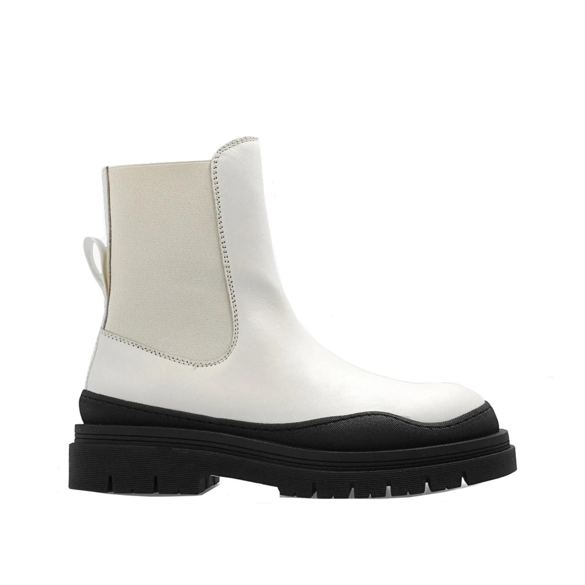 Vedi di Chloe See di Chloe Alli Chelsea Boots